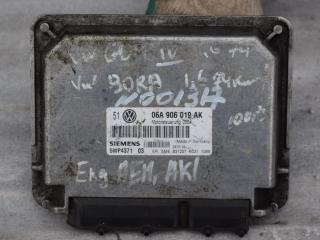 блок управления двигателем Volkswagen Golf 4 поколение 1999, 1.6 л., бензин, хетчбэк 5 дв., 06A906019AK, 5WP437103