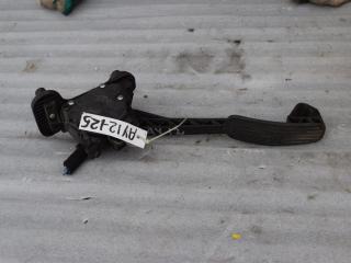 педаль Volvo S60 1 поколение 2004, 2.4 л., D 5244 T, дизель, МКПП, седан, 9496822