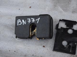 замок двери задней левой Volkswagen Passat B3 1992, 2.0 л., бензин, МКПП, седан, 357837087A