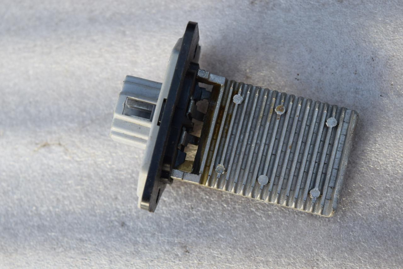 сопротивление печки Hyundai Matrix 1 поколение 2004, 1.6 л., бензин - фото №1