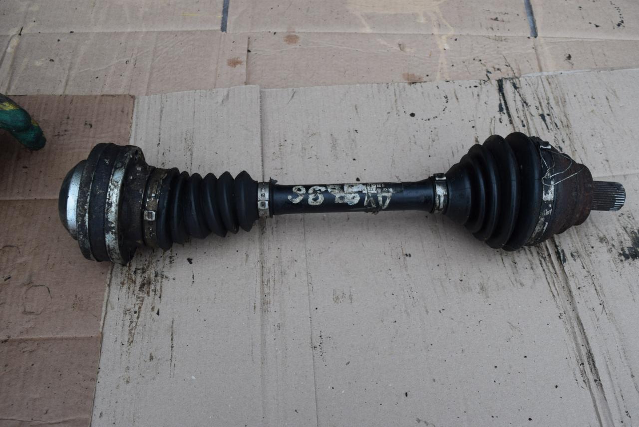 полуось передняя левая (приводной вал, ШРУС) Skoda Octavia 2 поколение (A5) 2004, 1.9 л., дизель, МКПП, хетчбэк 5 дв., 1K040727BJ - фото №1