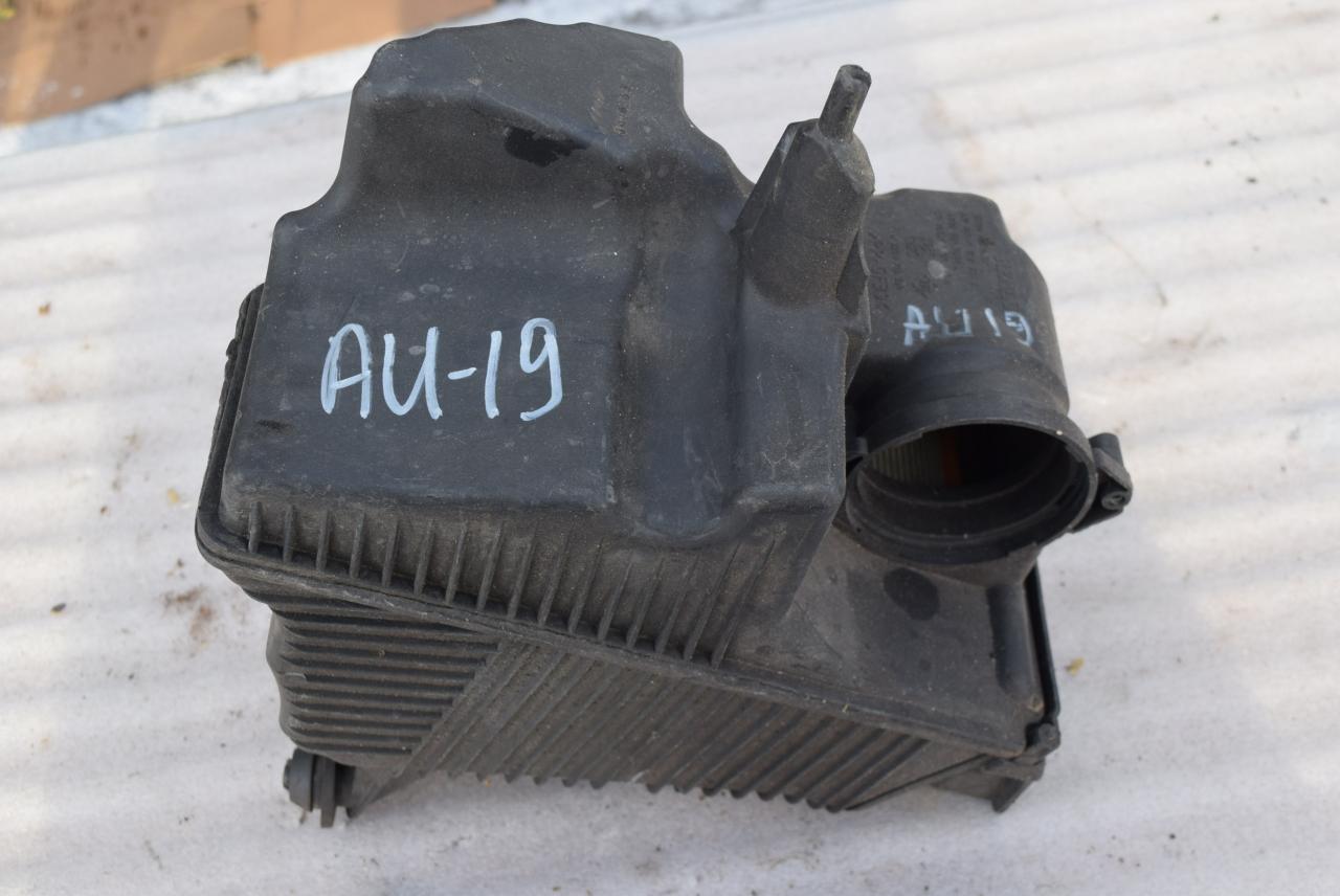 корпус воздушного фильтра Renault Megane 2 поколение 2003, 1.9 л., дизель, МКПП, хетчбэк 5 дв., 8200098984B - фото №1