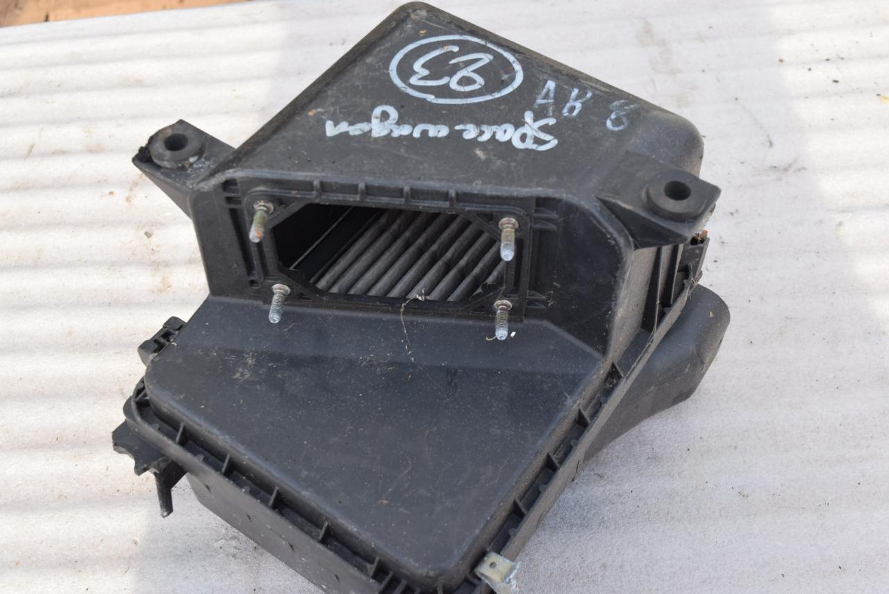 корпус воздушного фильтра Mitsubishi Space Wagon 3 поколение (Typ N50) 2002, 2.0 л., бензин, МКПП, минивэн, MR281804, 1140009930 - фото №1