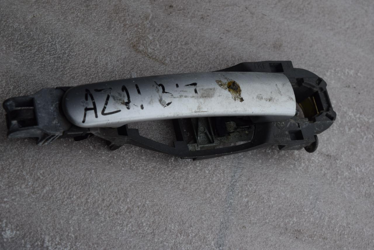 ручка наружная задняя левая SEAT Toledo 2 поколение 2004, 1.9 л., дизель, МКПП, седан, 6Y0837885 - фото №1