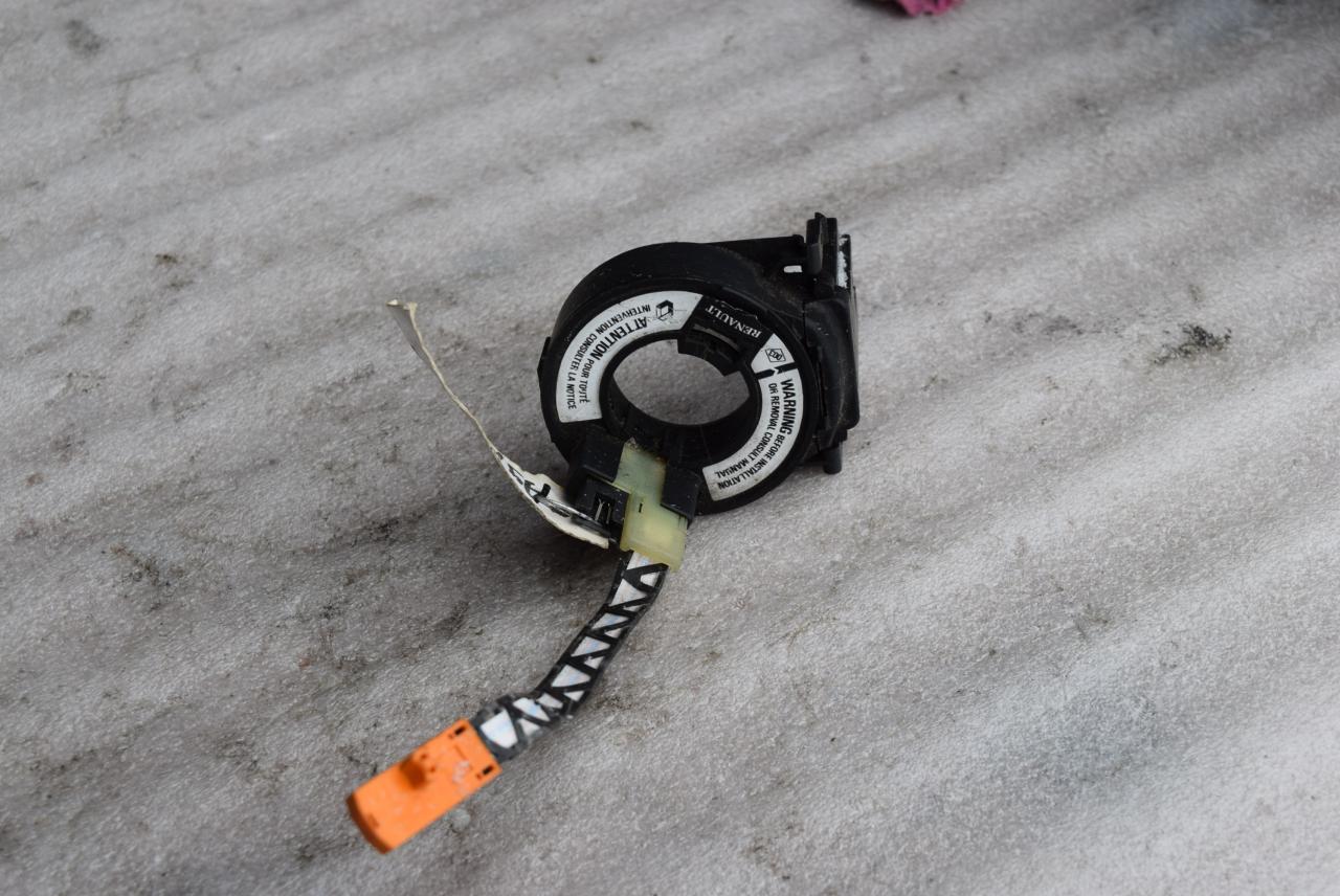 шлейф руля Renault Laguna 1 поколение 1998, 1.8 л., бензин, универсал, 7700846227B - фото №1