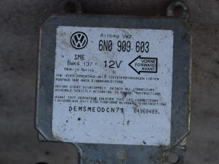 блок AirBag Volkswagen Transporter T4 1996, 2.4 л., дизель, МКПП, 6N0909603