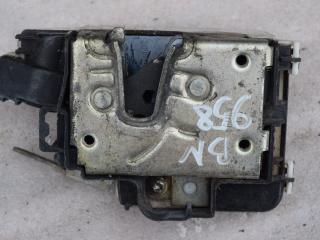 замок двери передней левой Volkswagen Golf 3 поколение 1996, 1.6 л., бензин, 1H1837015