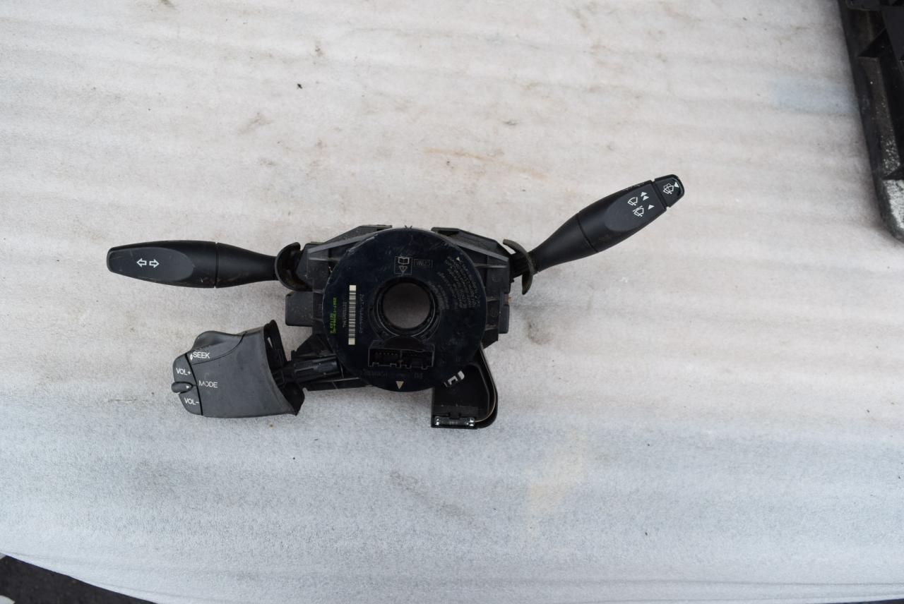 переключатель подрулевой (стрекоза) Ford Fiesta 5 поколение 2004, 1.4 л., дизель, МКПП, хетчбэк 5 дв., 1S7T13335AE, 2S6T14A664AB, 2S6T17A553AA - фото №1