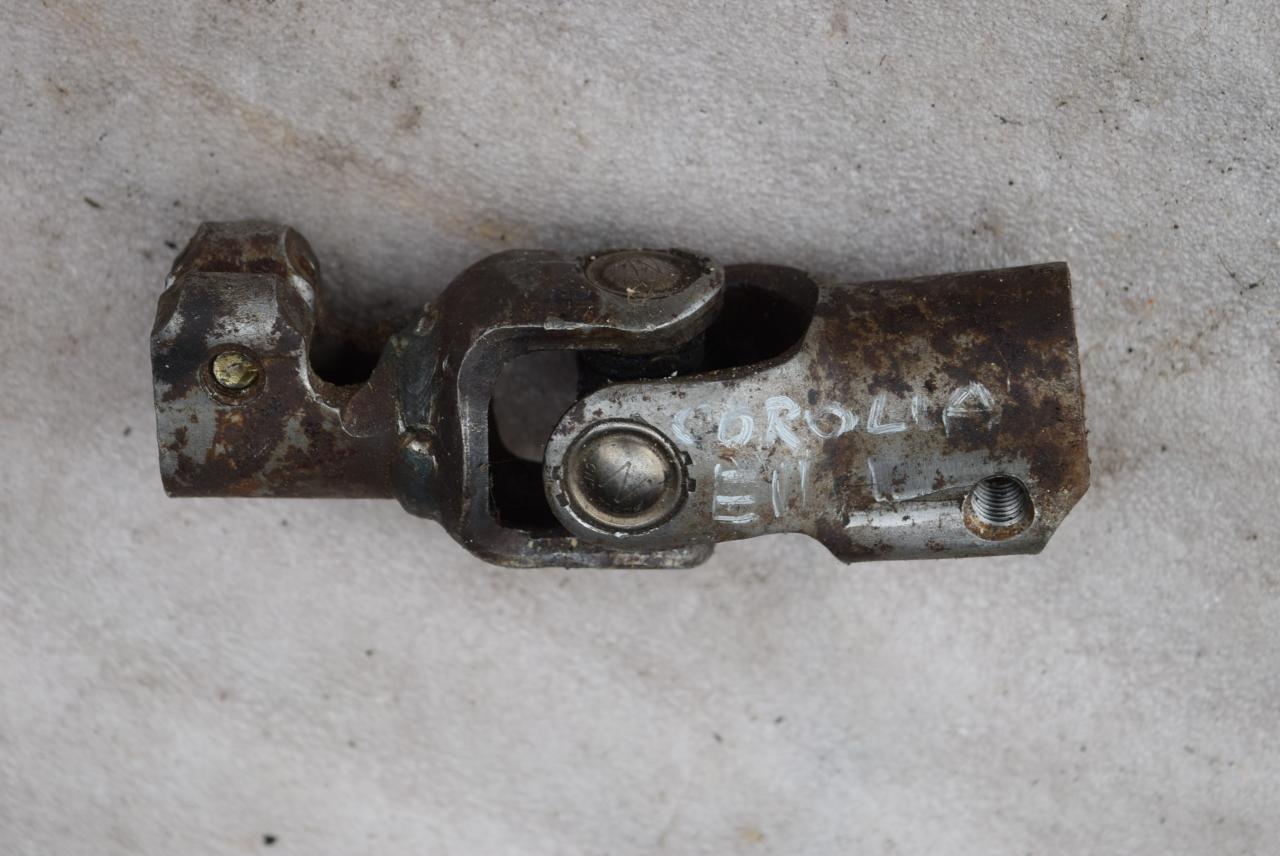 рулевой карданчик Toyota Corolla 8 поколение (E110) 1998, 1.6 л., бензин - фото №1