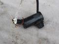 насос (моторчик) омывателя стекла Kia Sportage 1 поколение 1999, 2.0 л., дизель, МКПП - фото №2