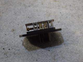 сопротивление печки Toyota Yaris XP9 2008, 1.4 л., 1ND-TV, дизель, МКПП, хетчбэк 5 дв., 871380K090