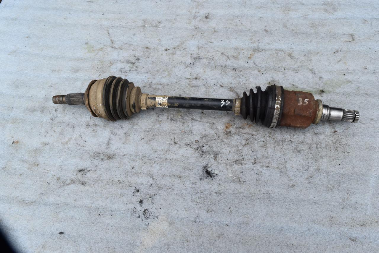 полуось передняя левая (приводной вал, ШРУС) Toyota Yaris XP9 2008, 1.4 л., 1ND-TV, дизель, МКПП, хетчбэк 5 дв., 434200D180B - фото №1