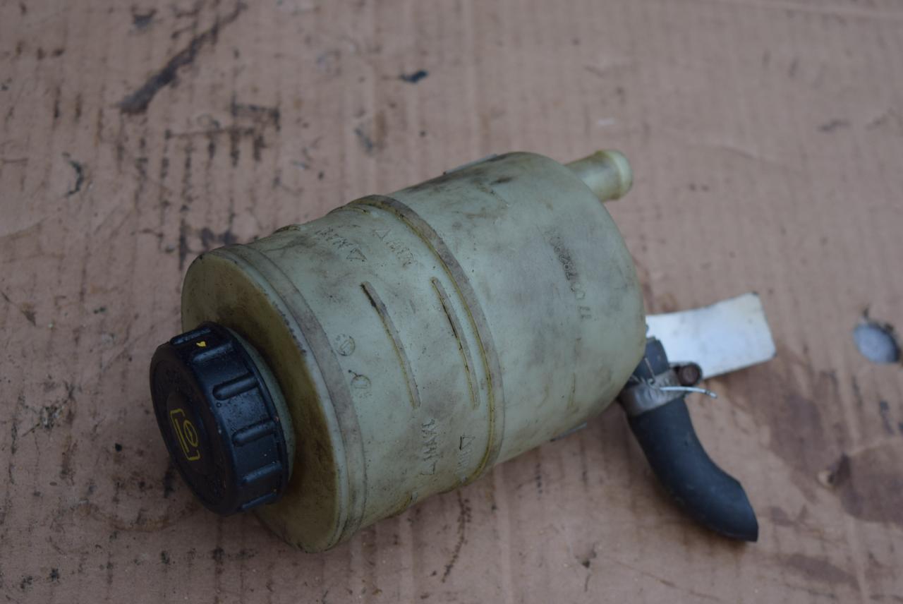 бачок гидроусилителя Renault 19 2 поколение 1996, 1.4 л., бензин, МКПП, 7700782884 - фото №1