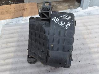 корпус воздушного фильтра Audi A4 B5 1996, 1.8 л., бензин, МКПП, седан, 058133843, 058133837A