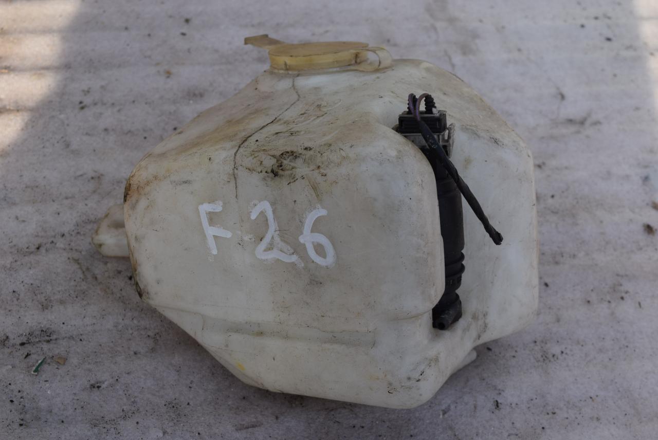 бачок омывателя BMW 3 серия E46 1999, 1.6 л., бензин, 61668370833 - фото №1