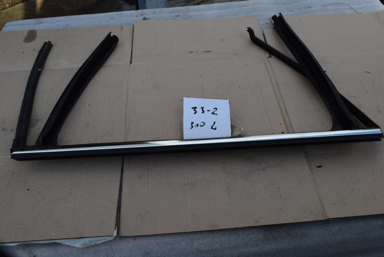 Уплотнитель стекла Volkswagen Passat B6 2007, 2.0 л., дизель, МКПП, универсал, 3C9839431C - фото №1