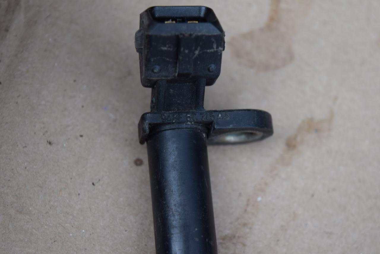 датчик коленвала Ford Mondeo 2 поколение 1997, 1.8 л., бензин, МКПП, 948F6C315AA - фото №1