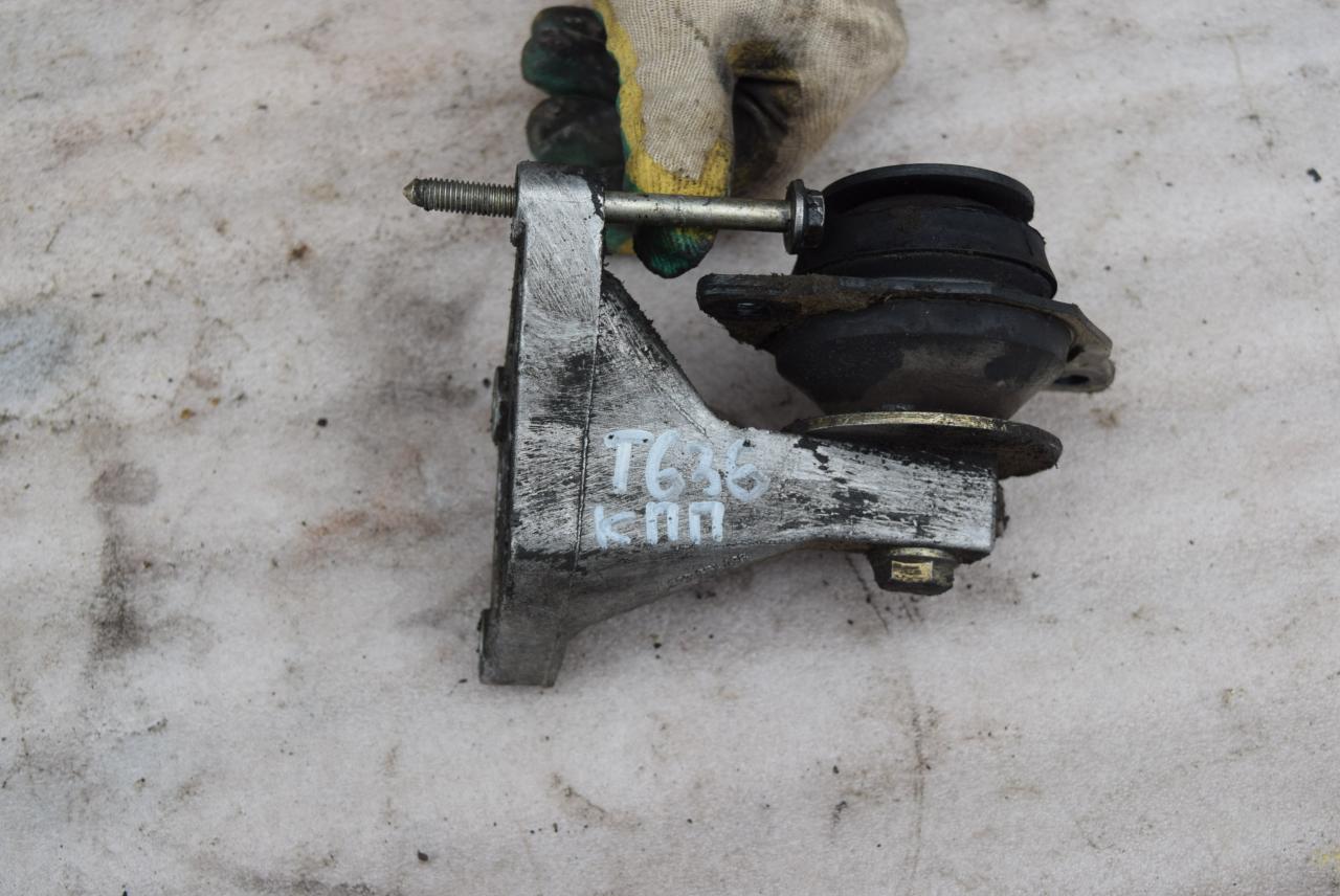 кронштейн КПП Volkswagen Golf 3 поколение 1997, 1.9 л., TDi, AFN, дизель, МКПП, хетчбэк 5 дв., 357199353A - фото №1