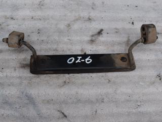 кронштейн глушителя Volvo XC70 3 поколение [рестайлинг] 2015, 2.4 л., D5, D 5244 T20, дизель, АКПП, универсал, полный подключаемый привод