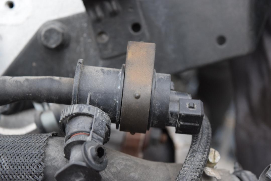 электромагнитный клапан Volvo V70 3 поколение 2009, 2.5 л., B 5254 T6, бензин, АКПП, черный, универсал, передний привод, правый руль, 8653909 - фото №1