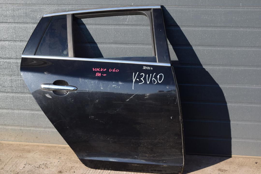 дверь задняя правая Volvo V60 1 поколение 2012, 1.6 л., B 4164 T3, бензин, робот, черный, универсал, передний привод, правый руль, 31402403 - фото №1