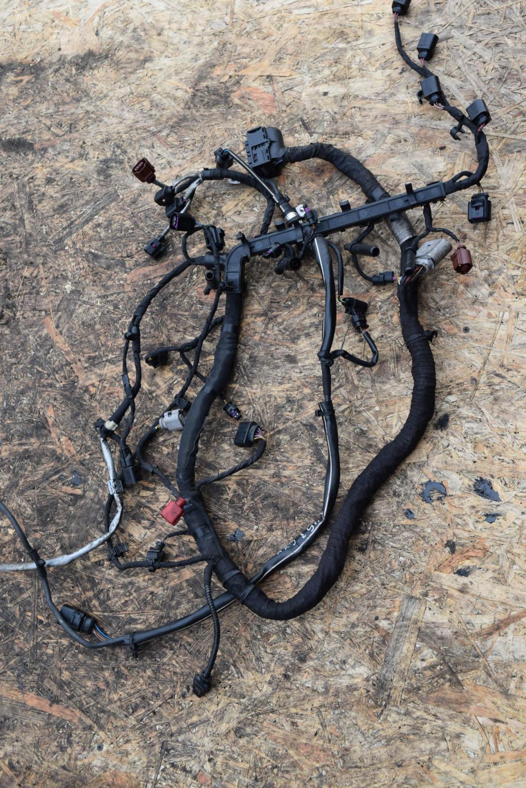 проводка двигателя Skoda Octavia 3 поколение (A7) 2015, 1.6 л., CXXB, дизель, вариатор, седан, передний привод, 5Q0971230FP, 04L972627DA - фото №1