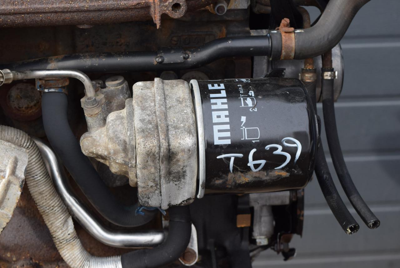 теплообменник масляного фильтра Volvo S80 1 поколение 1999, 2.5 л., D 5252 T, дизель, АКПП, седан, передний привод, 074115417E - фото №1