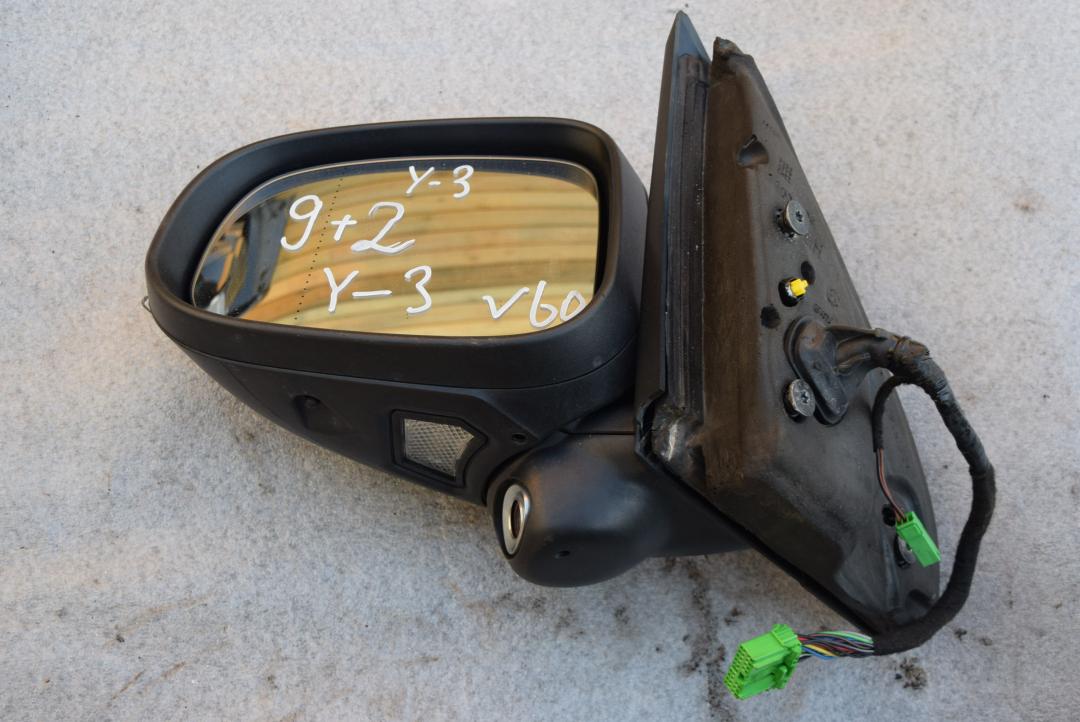 зеркало наружное левое Volvo V60 1 поколение 2012, 1.6 л., B 4164 T3, бензин, робот, черный, универсал, передний привод, правый руль - фото №1