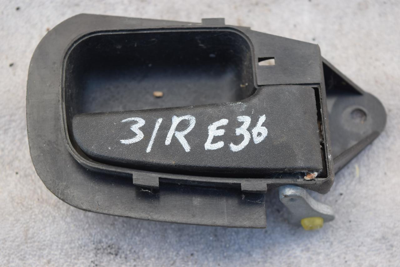 ручка внутренняя задняя правая BMW 3 серия E36 1995, 1.6 л., бензин, 51221960830 - фото №1