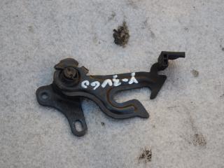 захватный крюк капота Volvo V60 1 поколение 2012, 1.6 л., B 4164 T3, бензин, робот, черный, универсал, передний привод, правый руль