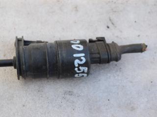 насос (моторчик) омывателя стекла Renault Clio 2 поколение [рестайлинг] 2002, 1.5 л., дизель, МКПП, хетчбэк 5 дв., 77008022336