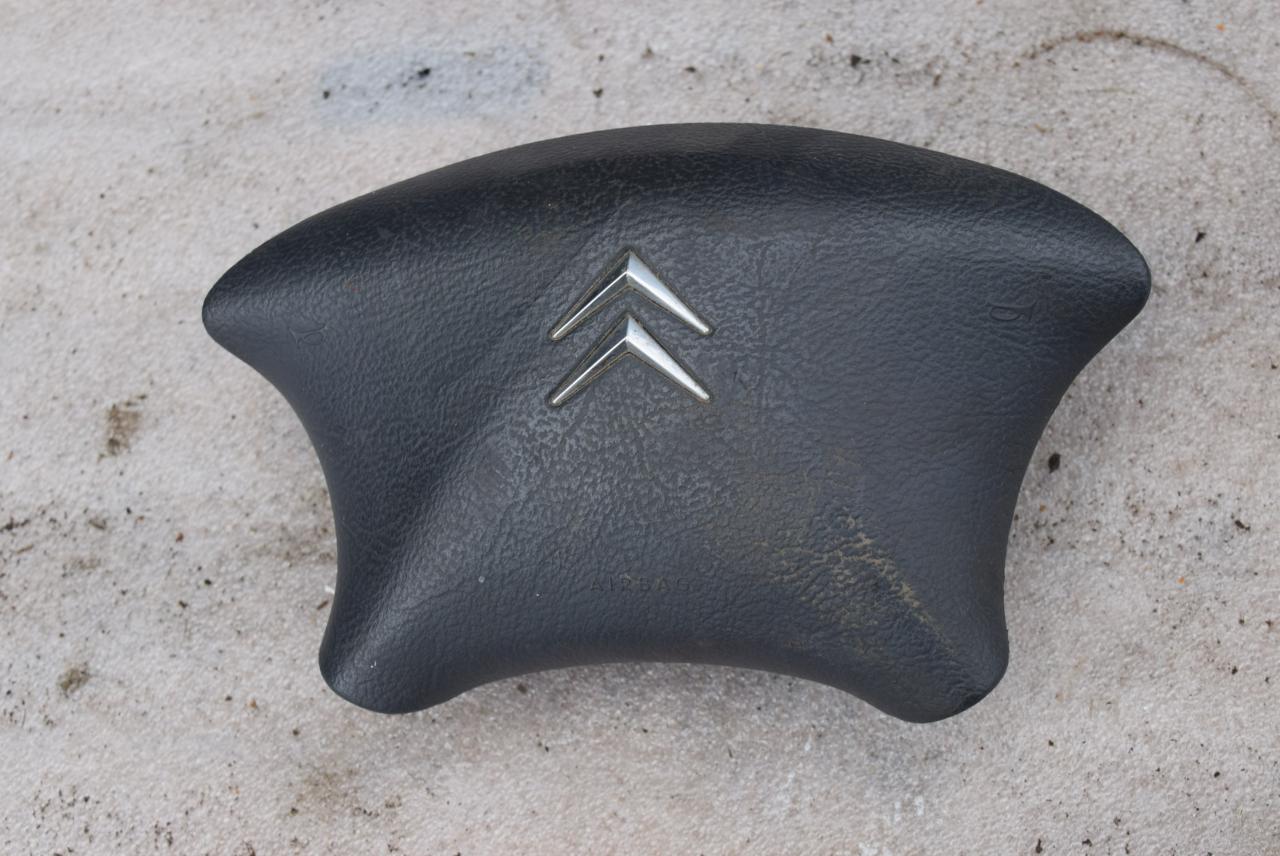 подушка безопасности водителя Citroen C5 1 поколение 2001, 2.2 л., дизель, АКПП, универсал, 96326381 - фото №1