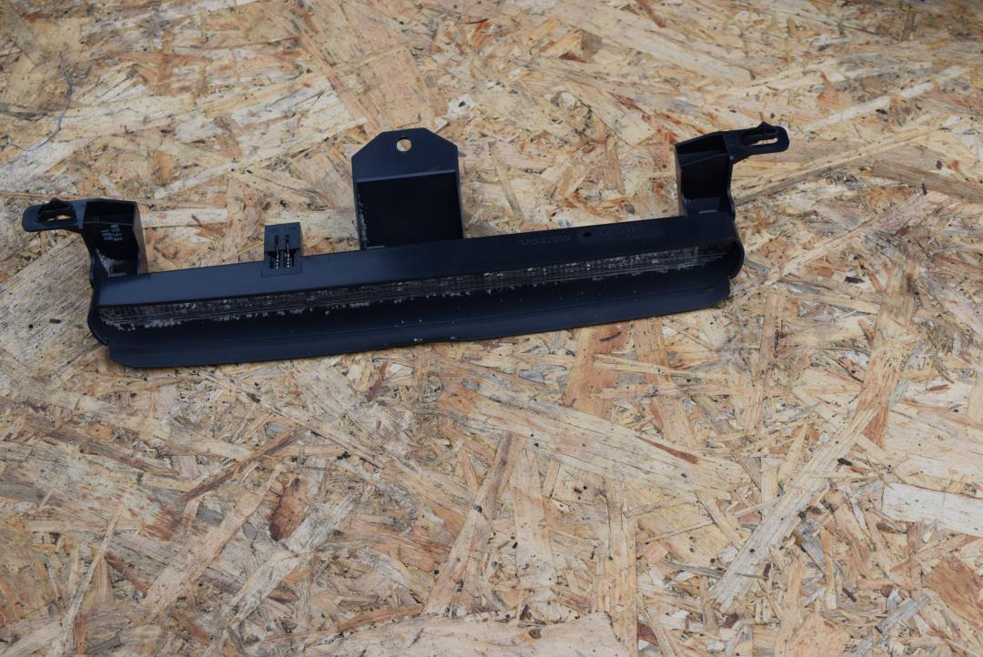 дополнительный стоп-сигнал Volvo V70 3 поколение 2008, 2.5 л., B 5254 T6, бензин, АКПП, универсал, 30763884 - фото №1