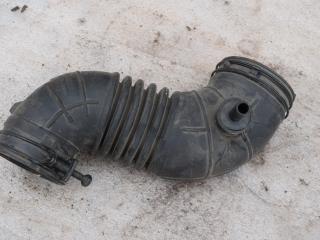 патрубок воздушного фильтра Hyundai Solaris 1 поколение 2013, 1.4 л., бензин, МКПП, 281381R010