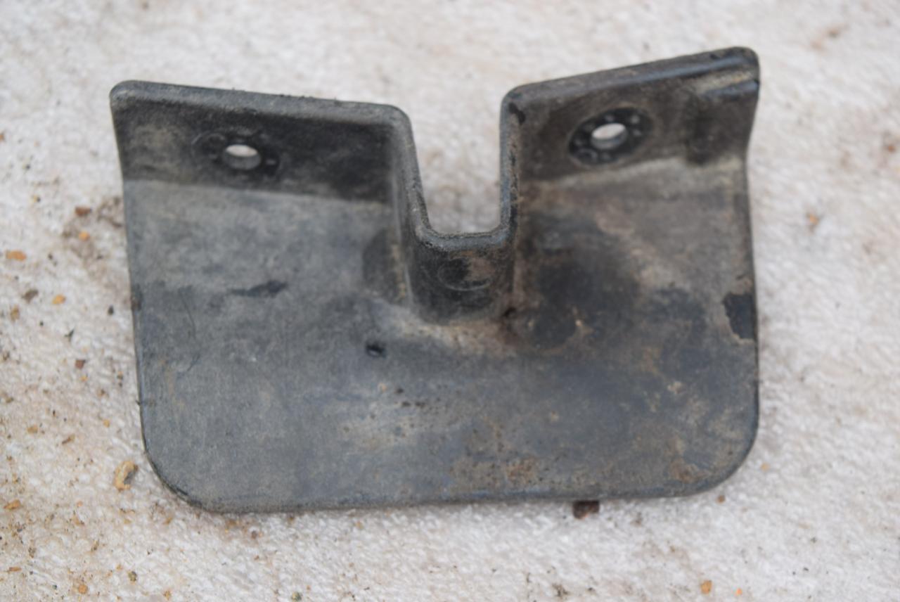 брызговик Hyundai Solaris 1 поколение 2013, 1.4 л., бензин, МКПП, 868621R000 - фото №1