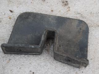 брызговик Hyundai Solaris 1 поколение 2013, 1.4 л., бензин, МКПП, 868611R000