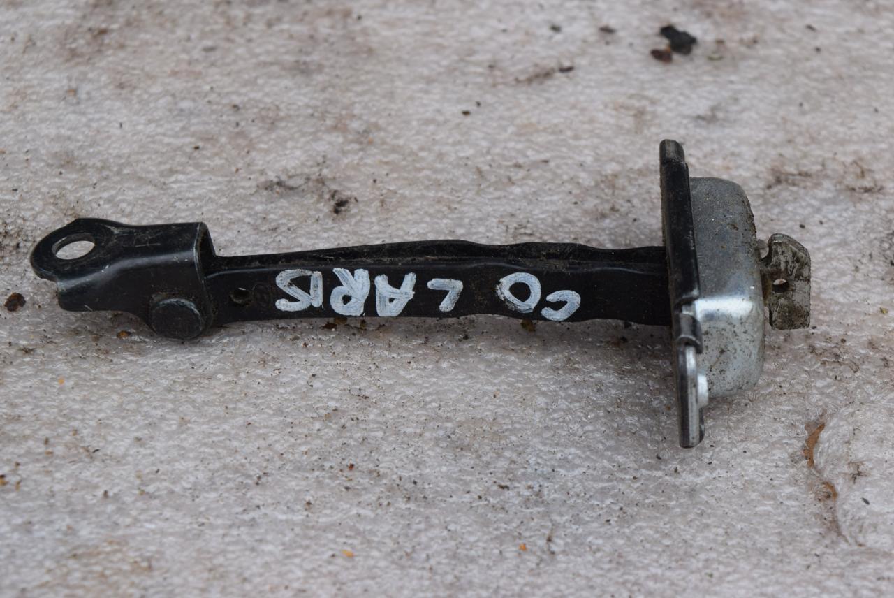 ограничитель открывания двери Hyundai Solaris 1 поколение 2013, 1.4 л., бензин, МКПП - фото №1