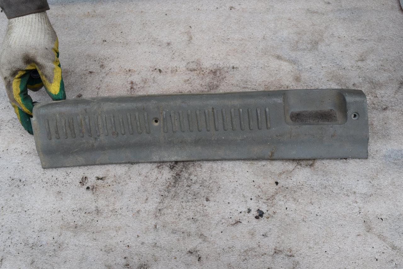 накладка внутренняя на заднюю панель кузова Peugeot 806 1 поколение 1998, 1.9 л., дизель, МКПП, минивэн, 1473929077 - фото №1