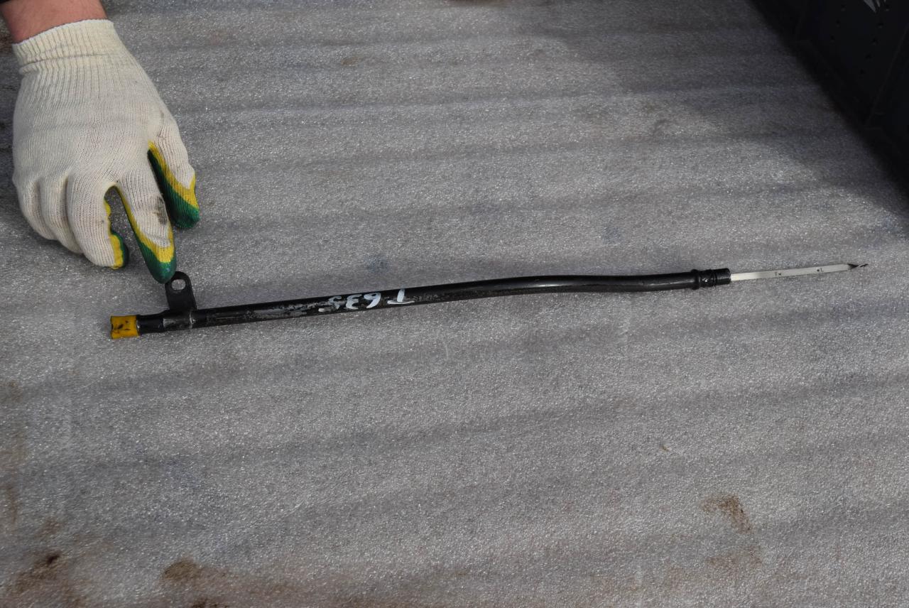 щуп двигателя Hyundai Matrix 1 поколение 2003, 1.5 л., D3EA, дизель, МКПП - фото №1