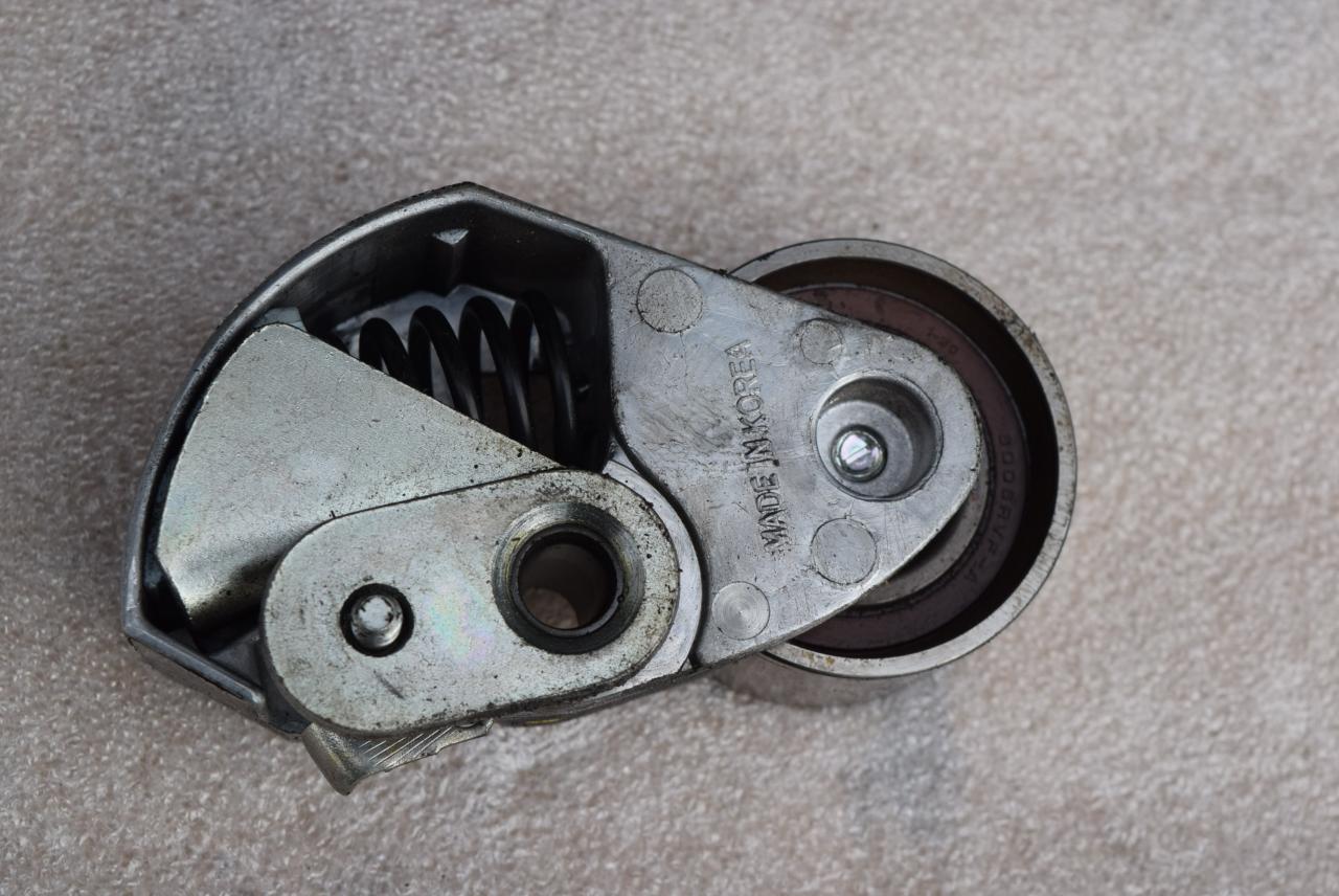 механизм натяжения ремня, цепи Hyundai Matrix 1 поколение 2003, 1.5 л., D3EA, дизель, МКПП - фото №1