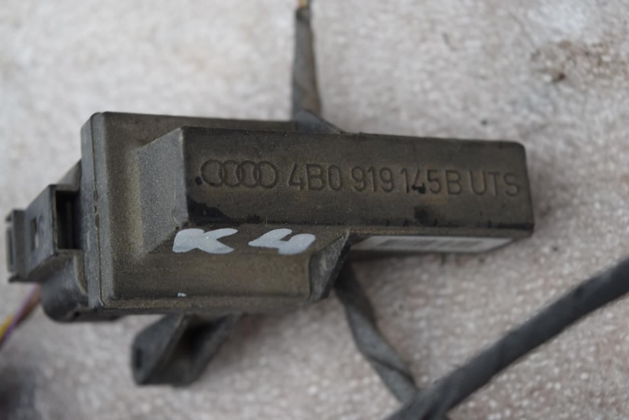усилитель антенны Audi Q7 4L 2008, 3.0 л., TDi, CASA, дизель, АКПП, полный подключаемый привод, 4B0919145B - фото №1