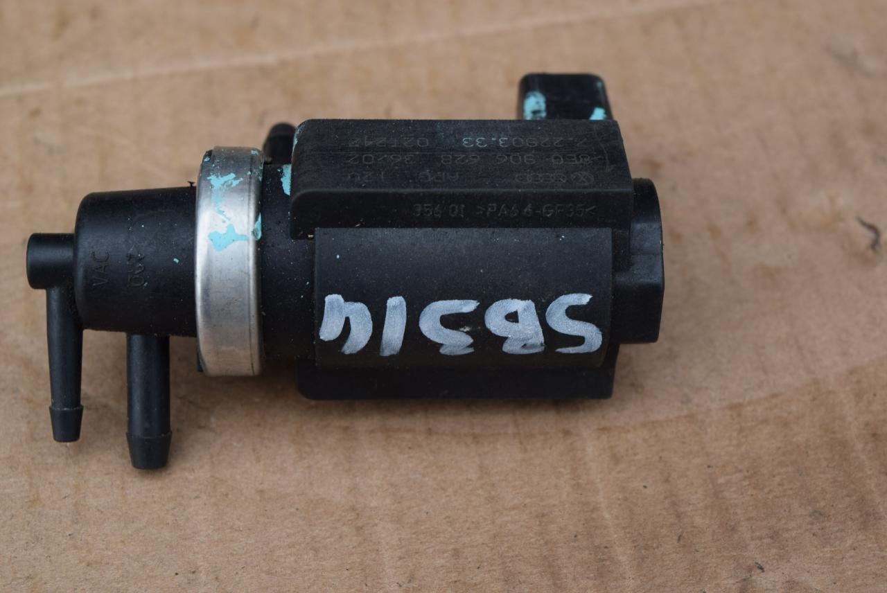 электромагнитный клапан Volkswagen Passat B5 1999, 2.5 л., дизель, АКПП, седан, 8E0906628, 72290333 - фото №1