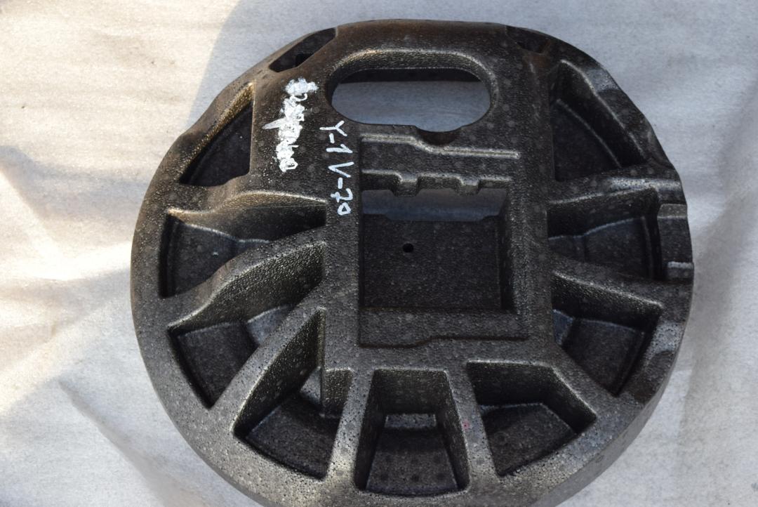 ящик под инструменты Volvo V70 3 поколение 2009, 2.5 л., B 5254 T6, бензин, АКПП, черный, универсал, передний привод, правый руль, 31202042 - фото №1