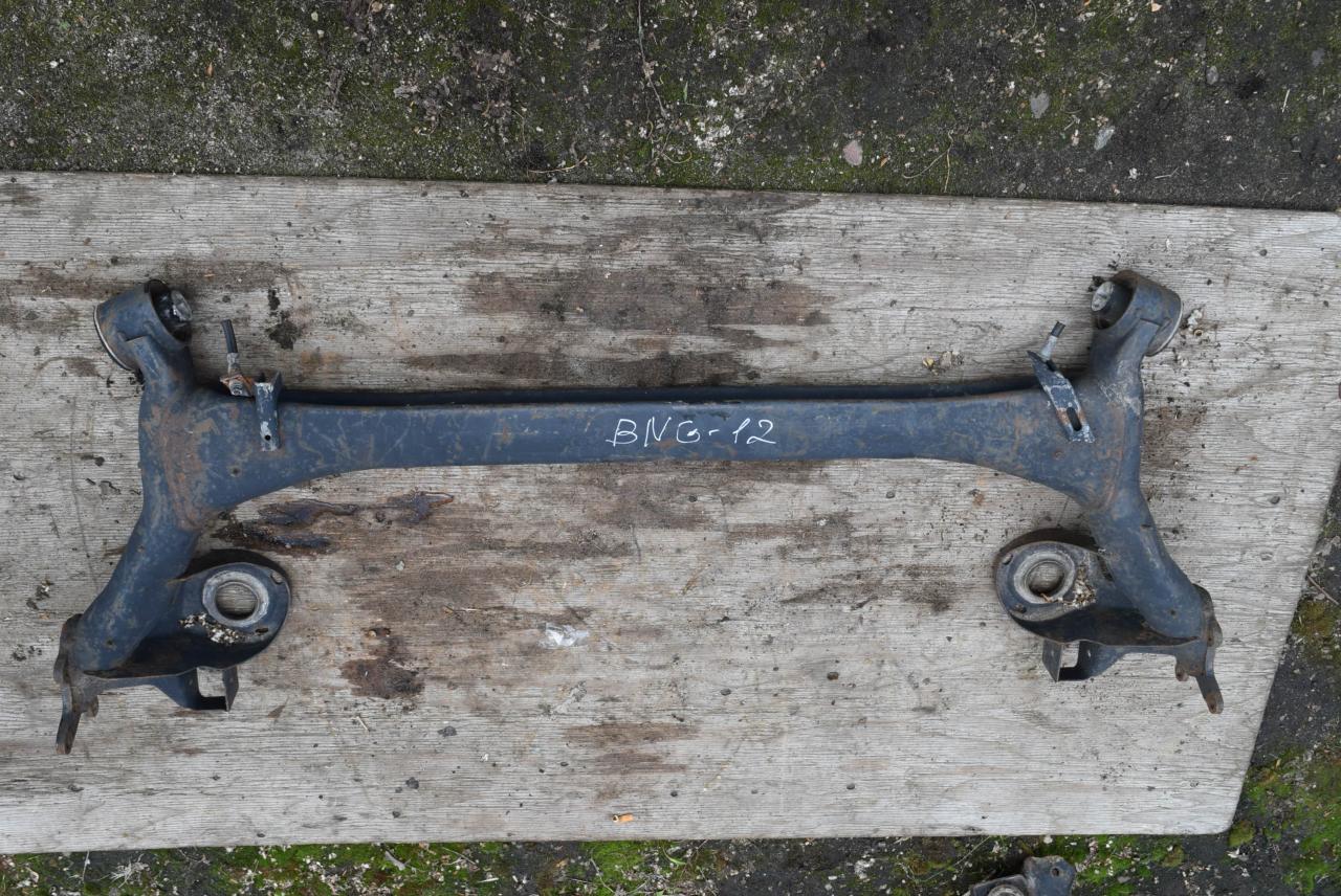 балка подвески задняя Volkswagen Polo 4 поколение 2003, 1.9 л., дизель, хетчбэк 5 дв. - фото №1