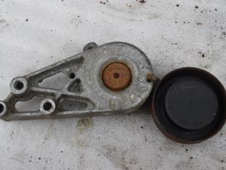 натяжитель Audi A4 B5 1996, 1.8 л., бензин, МКПП, седан, 058903133A