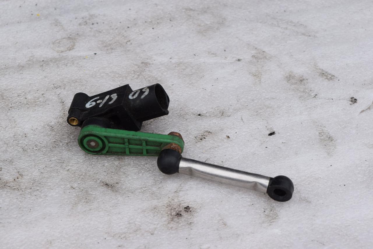 датчик дорожного просвета Volkswagen Touareg 2 поколение 2013, 3.0 л., бензин, АКПП, 7P0616571, 15160500731 - фото №1