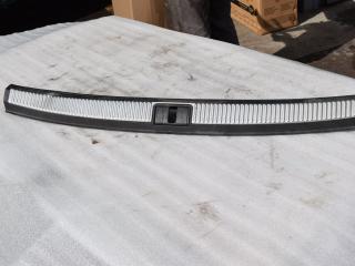 накладка внутренняя на заднюю панель кузова Audi A4 B6 2001, 1.8 л., бензин, универсал, 8E9864483B