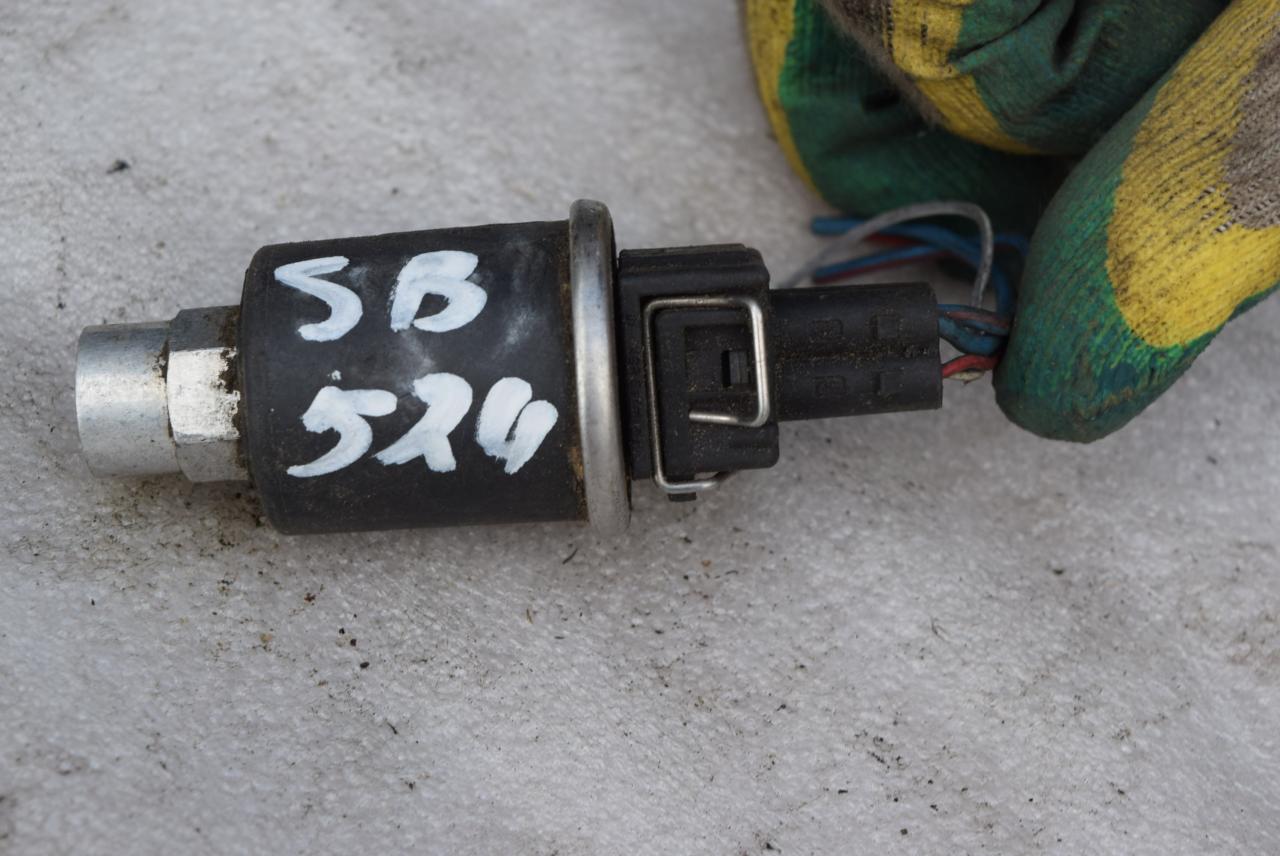 датчик кондиционера Volkswagen Passat B4 1996, 1.8 л., бензин - фото №1