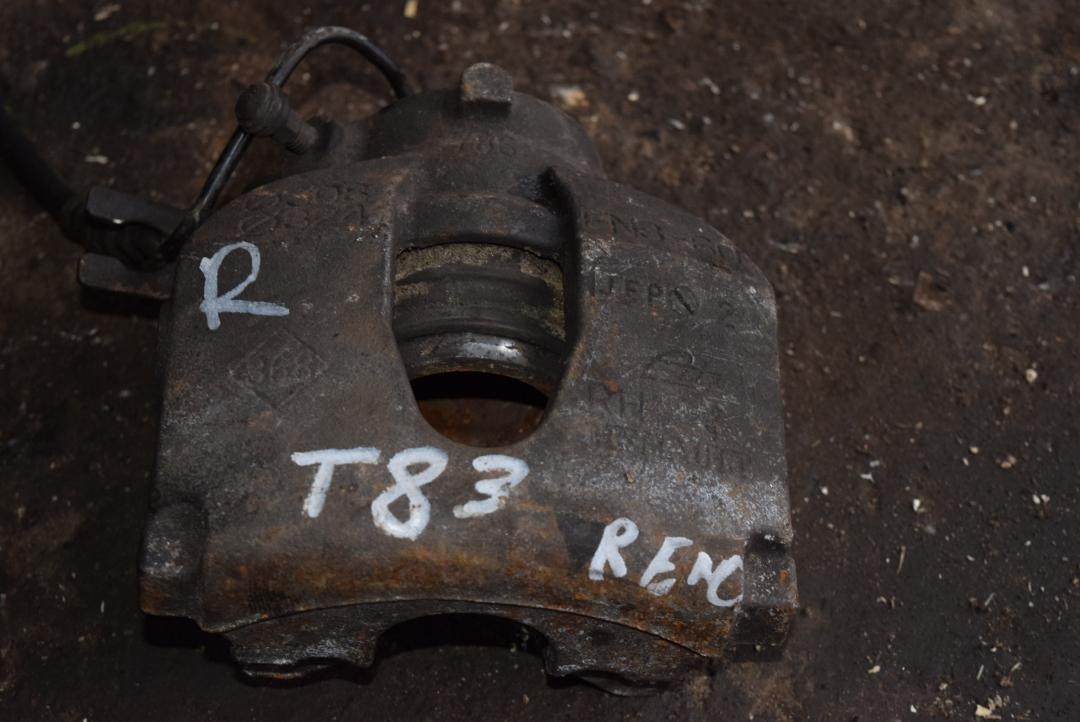 суппорт передний правый Renault Espace 4 поколение 2004, 2.2 л., дизель, МКПП, минивэн - фото №1