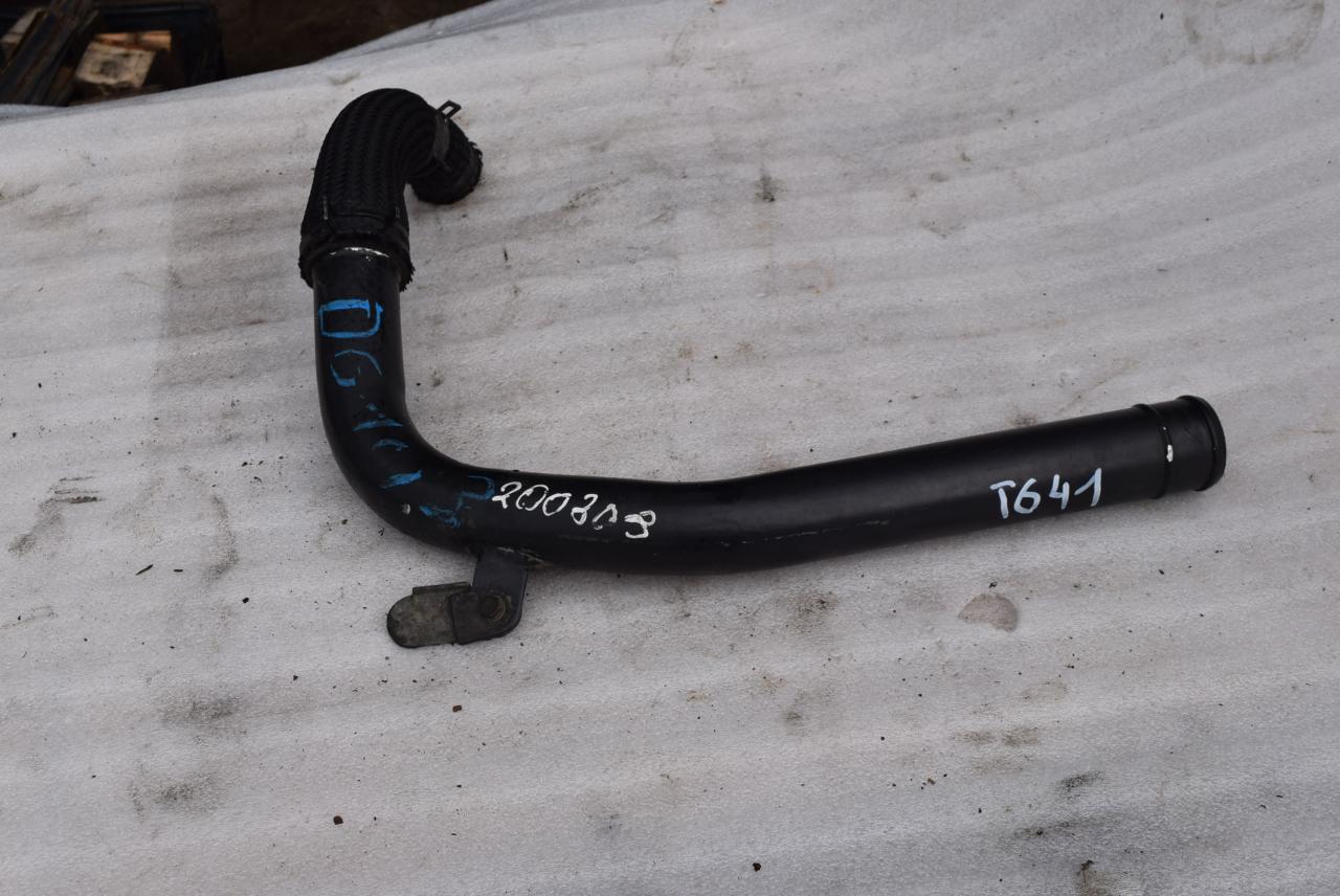 патрубок интеркулера Hyundai Getz 1 поколение 2003, 1.5 л., D3EA, дизель, МКПП - фото №1